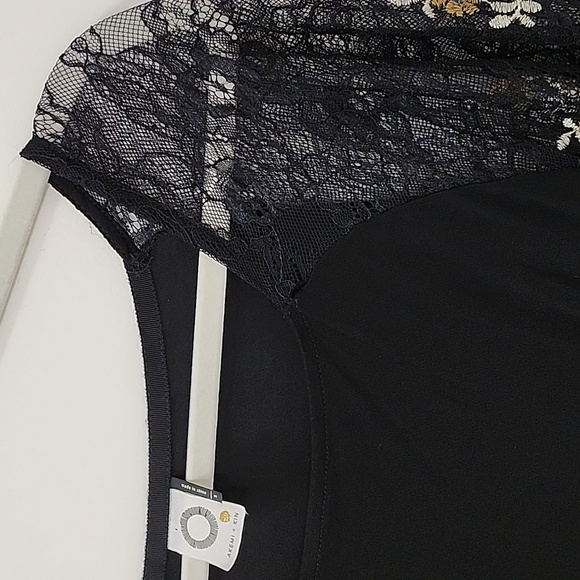 Anthro Akemi & Kin Calista Embroidered Bat Wing Lace Sleeve Top Fairycore Sz S - Picture 15 of 17